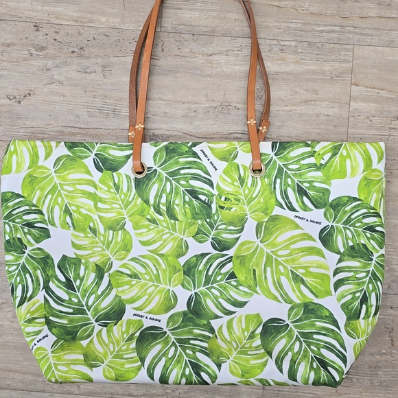 Dooney & Bourke Shoulder Bag/Tote - Picture 3 of 9